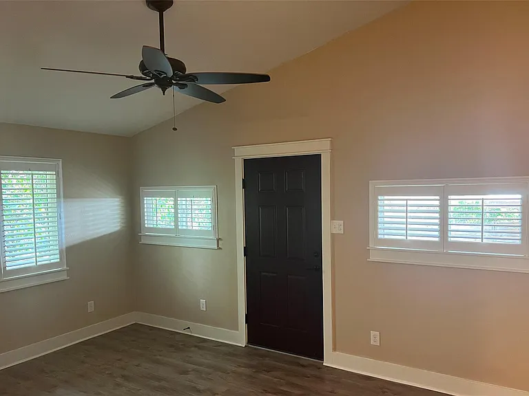 15303 Texas St — Photo 11