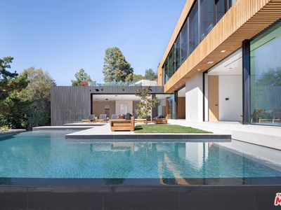 9330 Hazen Dr, Beverly Hills, CA, 90210
