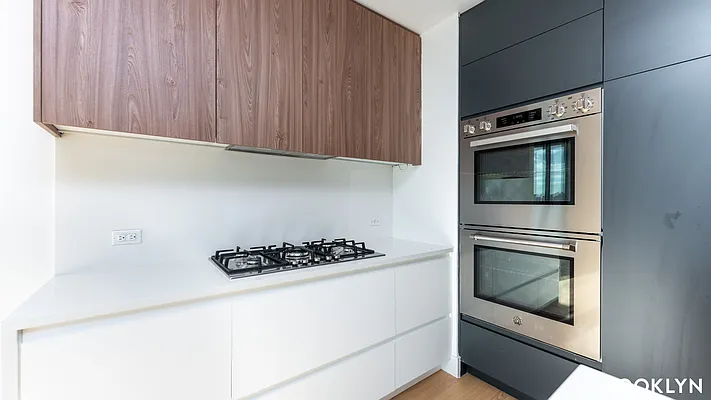 Rented by Nooklyn NYC LLC | media 100