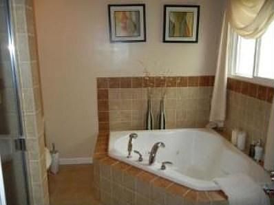 2nd image of 3244 N Daniels Ct