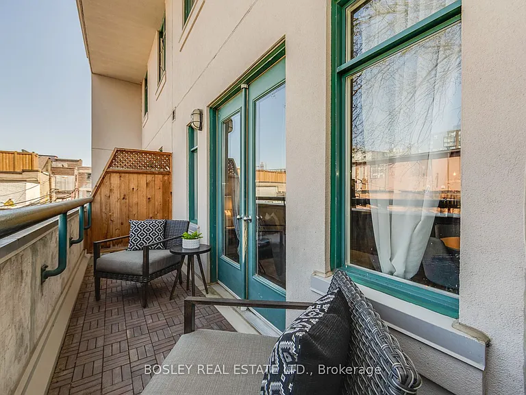 500 Richmond St W #319 — Photo 13