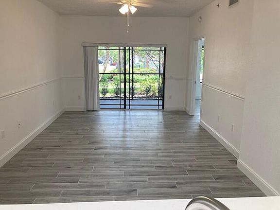 5th image of 2812 Grande Pkwy APT 102