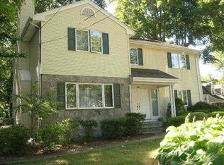 419 Washington Ave, Washington Township, NJ 07676