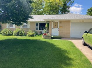 1902 Cedarberry Rd, North Platte, NE 69101