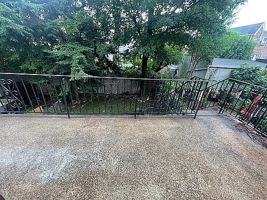 5th image of 21-25 42nd St #B