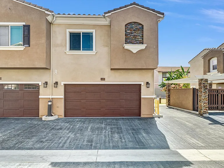 14095 Edwards St — Photo 29