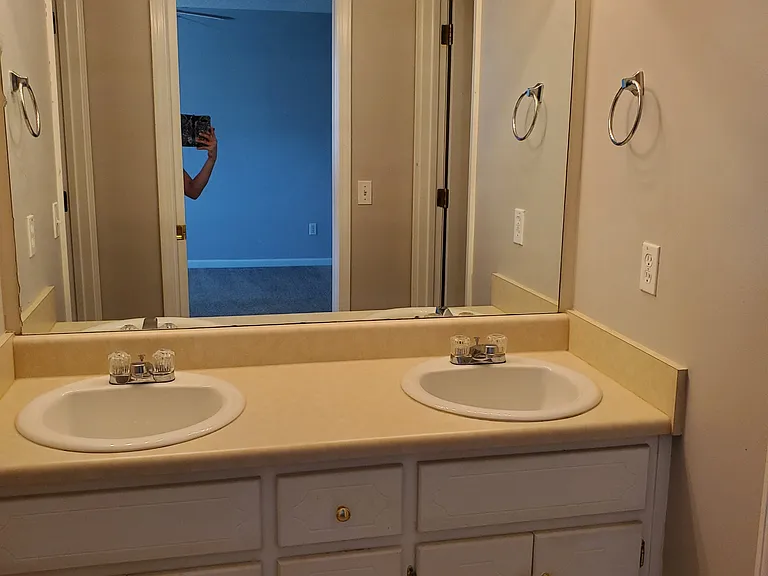 169 N Springview Dr — Photo 17