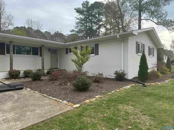400 Pecan Ave, Albertville, AL 35950