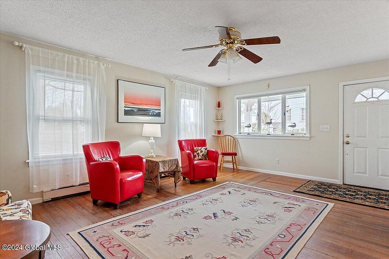 5th image of 144 Middle Avenue