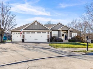 2012 Devonshire Dr, Columbia, MO 65203