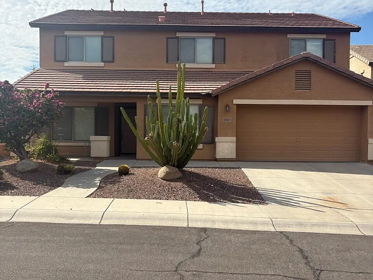 2217 W Steed Rdg — Photo 2