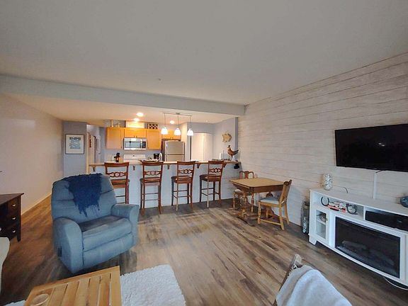 4th image of 1335 Ocean Shores Blvd #S12