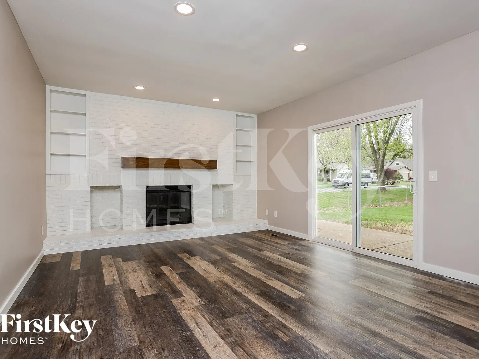 3 bed, 2.5 bath, 2774 sqft, $2,845 — Photo 3