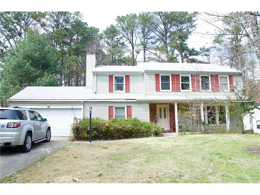 107 Boxwood Ct photo 1