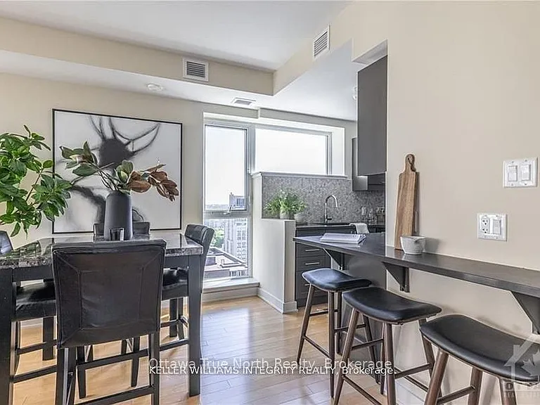 40 Nepean St #2201 — Photo 4