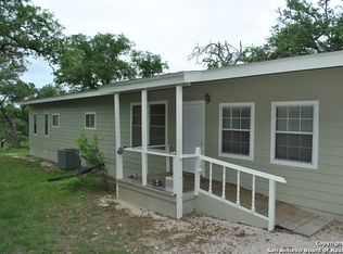 161 Kothmann Rd, La Vernia, TX 78121