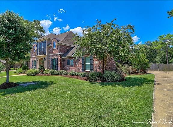 3rd image of 1014 N Worthington Dr
