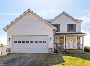 4915 Fisher Rd, Lakeport, MI 48059