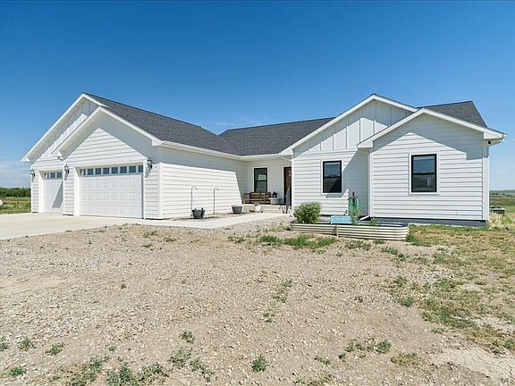 2nd image of 1002 4th Ln NE
