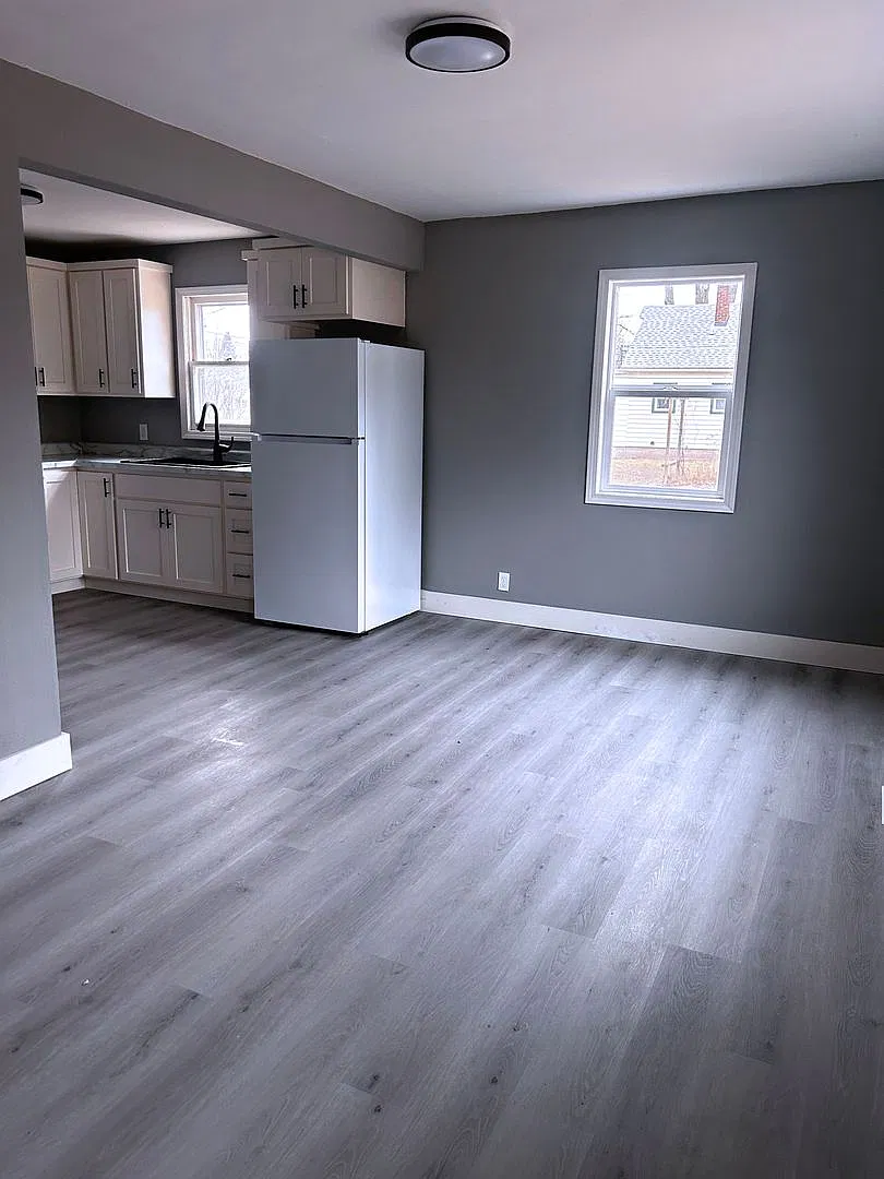 315 2nd Ave - Chippewa Falls, WI 54729 — Photo 3