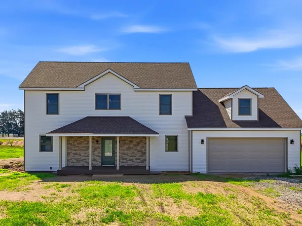 2144 Mary Anns Ct, Muscatine, IA 52761