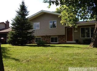 17582 Weaver Lake Dr, Maple Grove, MN 55311