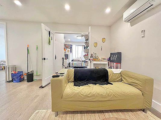 3rd image of 885 Putman Ave #2