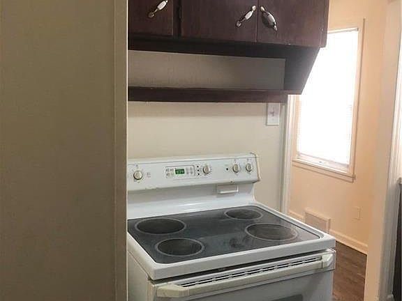 5th image of 5845 Bellefontaine Ave