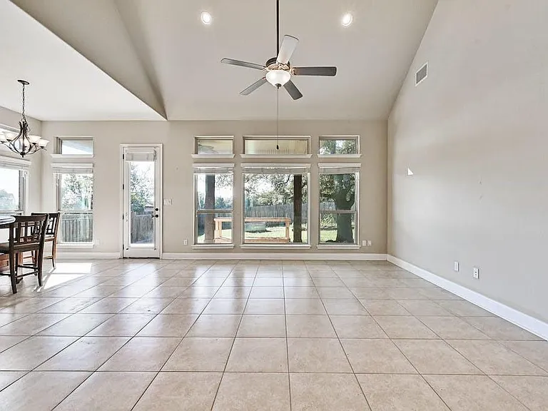779 Wild Rose Dr — Photo 6
