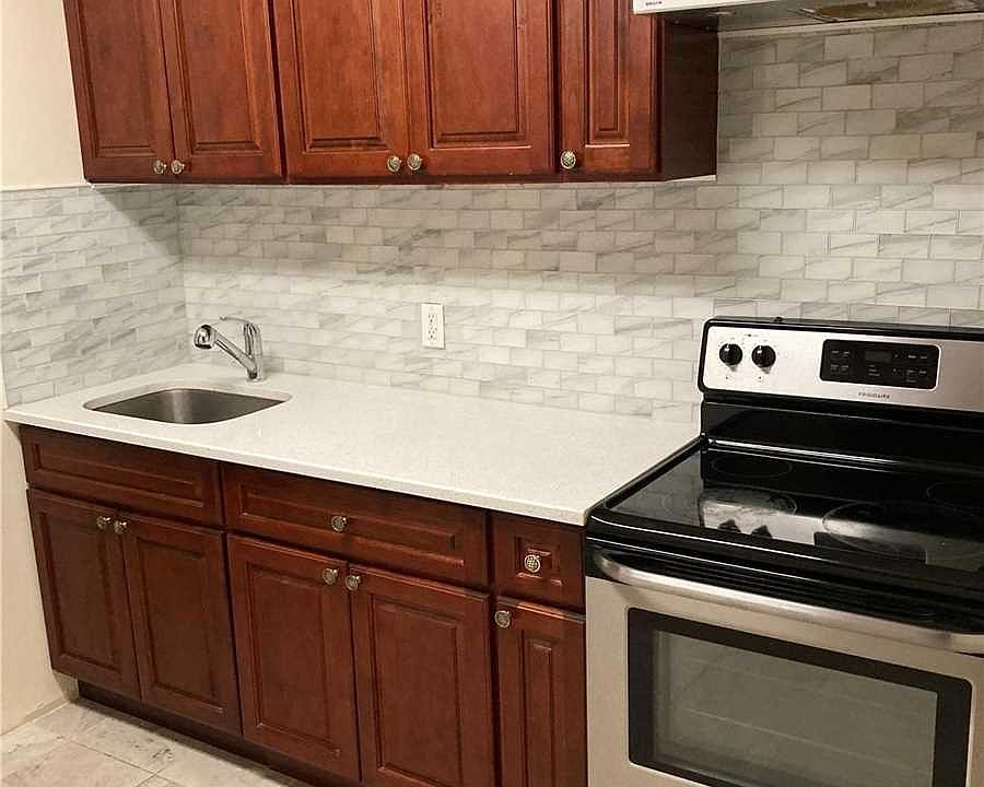 1st image of 10 Verbena Ave Floor 2