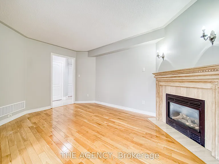 48 Chiara Dr #MAIN — Photo 5