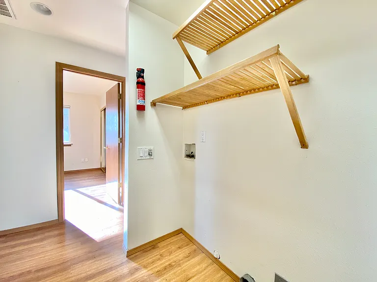 811 Jamie Dr — Photo 11