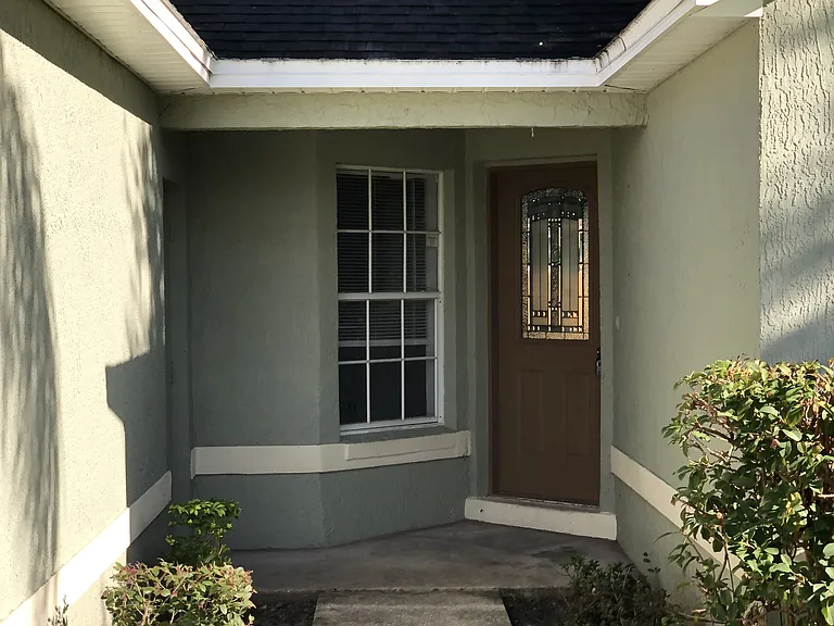 208 Tiffany Ct — Photo 9