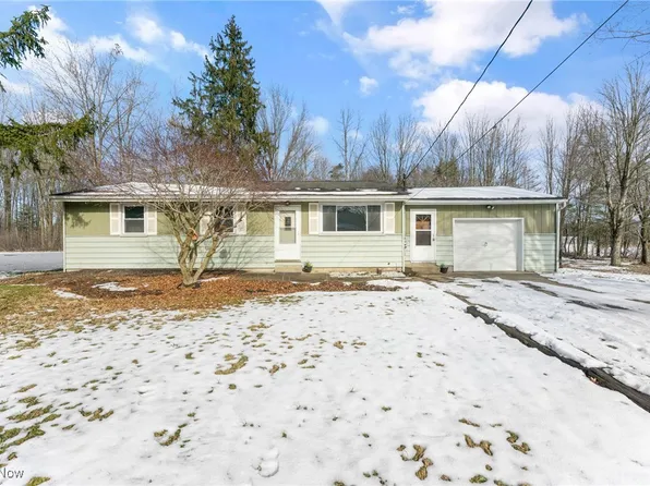 6993 McClure Rd, Hubbard, OH 44425