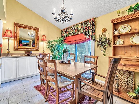 5th image of 724 Seascape Dr Unit 14D
