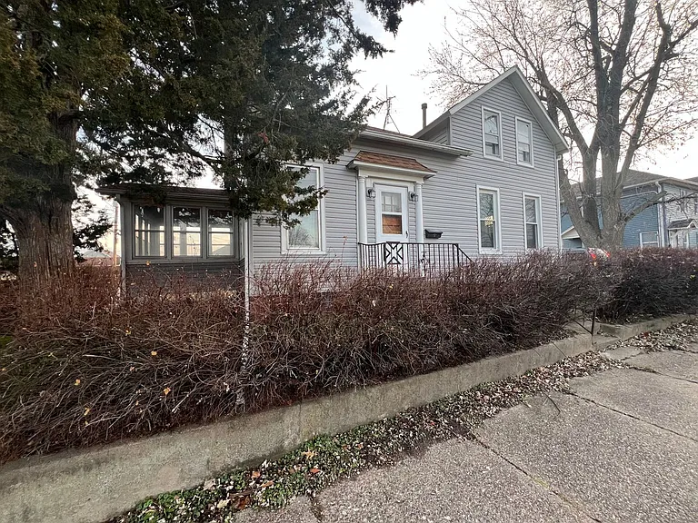 1412 13th Ave — Photo 2