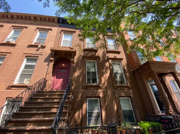 807 Willoughby Avenue image 1 of 13