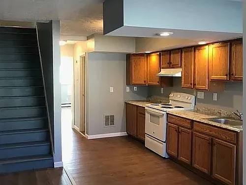 42 Warner St Photo 1