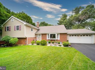 2410 Lanside Dr, Wilmington, DE 19810