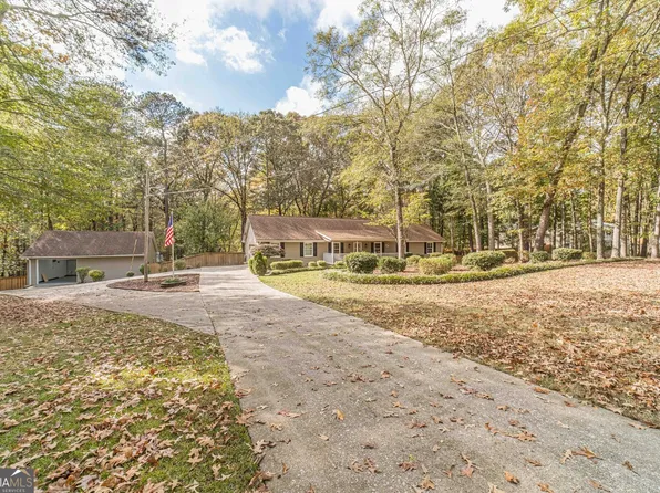 3283 Skyland Dr, Snellville, GA 30078