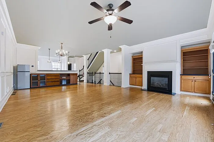 4 bed, 3.5 bath, 2414 sqft, $2,745 — Photo 4