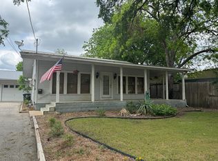 128 Ferguson St, New Braunfels, TX 78130