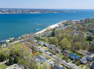 33 Plant St, New London, CT 06320