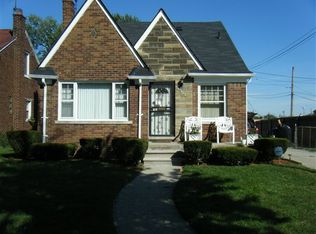 19126 Barlow St, Detroit, MI 48205