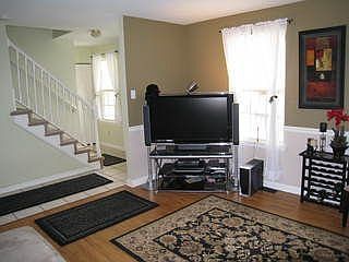 2nd image of 7 Lee Dr