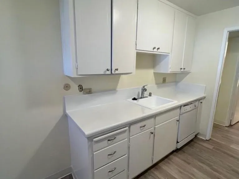 75 Duane St #15 — Photo 1