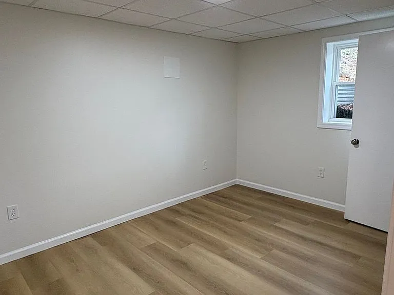 606 Dover Rd — Photo 19