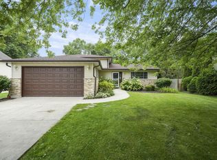 830 116th St, Pleasant Prairie, WI 53158