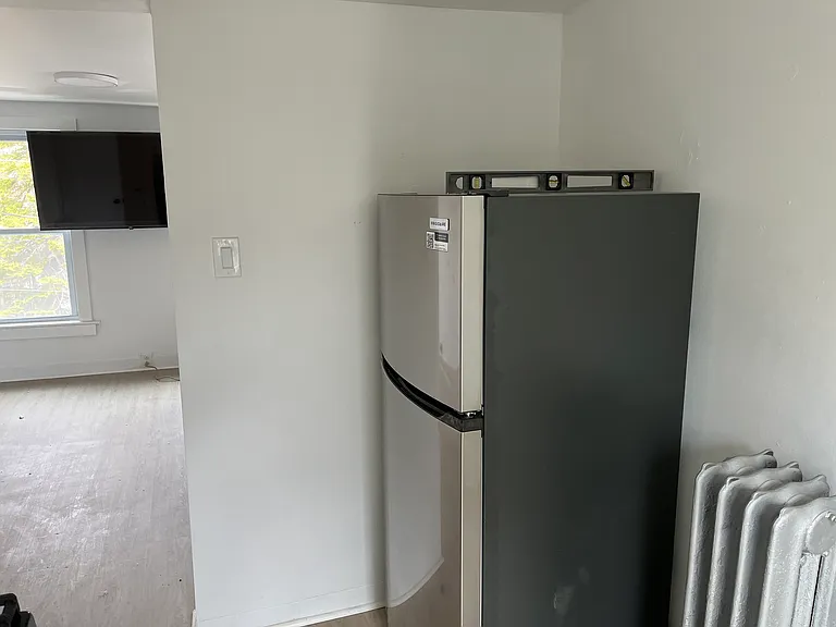 33 W Lansing St #2 — Photo 6