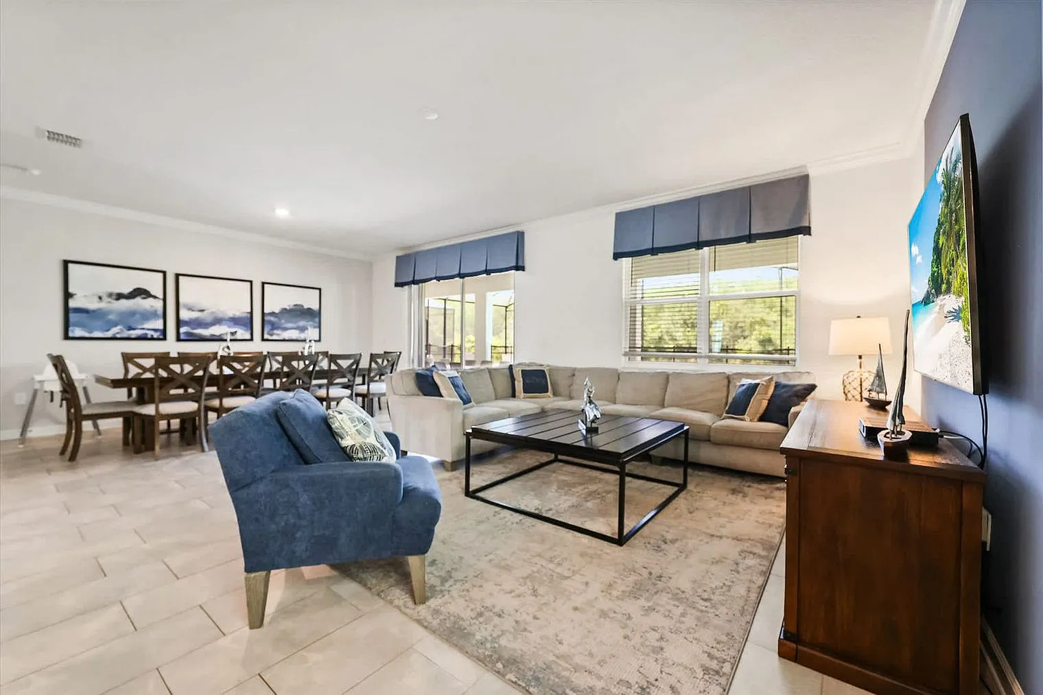 8 bed, 5.0 bath, 4294 sqft, $8,505 — Photo 1